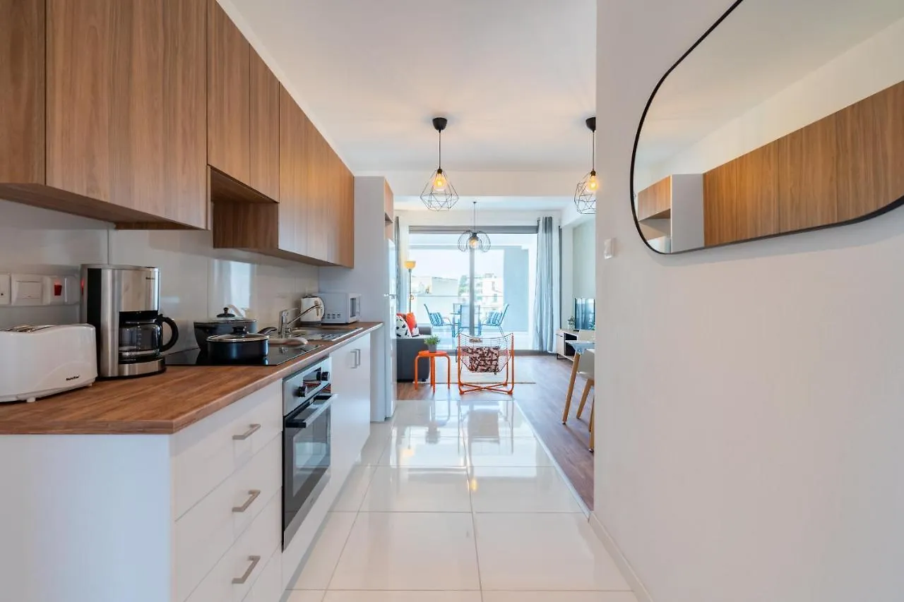 Bianca 2-Bedroom Apartment In Larnaca